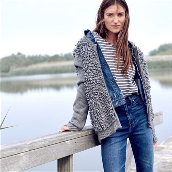 ✨HP✨Madewell Striped Chart Tee/ Navy and Cream✨ - Picture 2 of 6